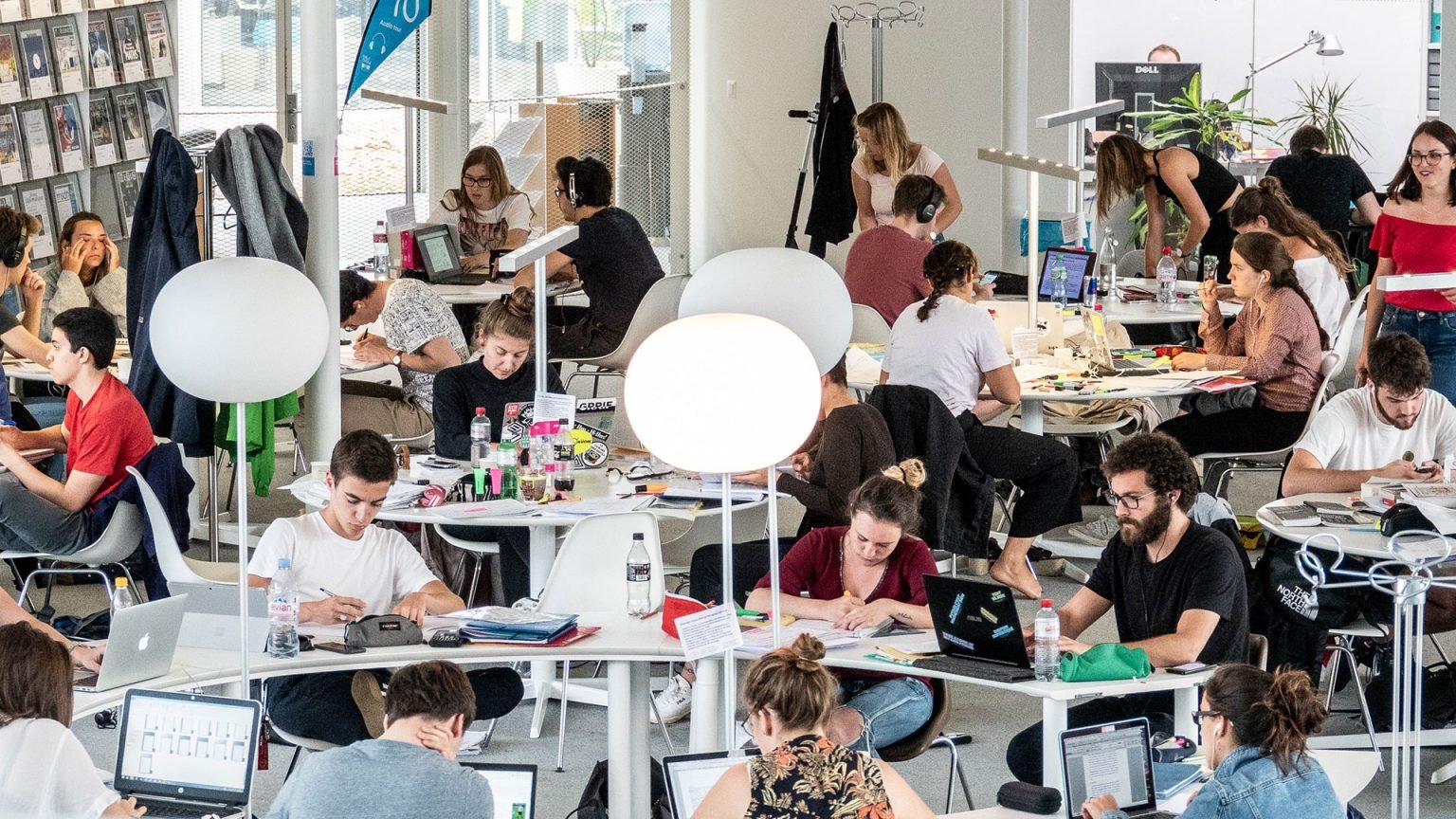 Bourse EPFL Excellence 2027 : 10 000 CHF par semestre et une échéance avancée — visuel
